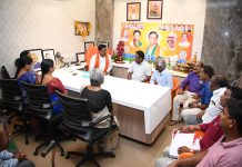 మాజీ సైనికుల సమస్యల పరిష్కారానికి కృషి అర్బన్ ఎమ్మెల్యే తో మాజీ సైనికుల సంక్షేమ సంఘం భేటీ..