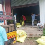 ముచ్కూర్ సొసైటీ ద్వారా యూరియా పంపిణీ…