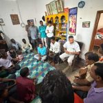 SC మోర్చా బీజేపీ దర్పల్లి అధ్యక్షులు మేతరీ నారాయణ కుటుంబానికి గద్దె భూమన్న.ఆర్థిక సహాయం…