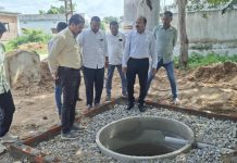 భీంగల్ మండలంలో గ్రామీణాభివృద్ధి పనుల పరిశీలన ఉపాధి హామీ పనులు, వాటర్ హార్వెస్టింగ్, వ్యవసాయ నీటి కుంటలను పరిశీలించిన జిల్లా అధికారి సాయన్న…