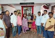 14వ వార్డులో మట్టి గణపతుల పంపిణీ…